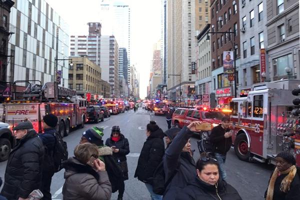  BOM NEW YORK : Polisi Perketat Pengamanan Time Square