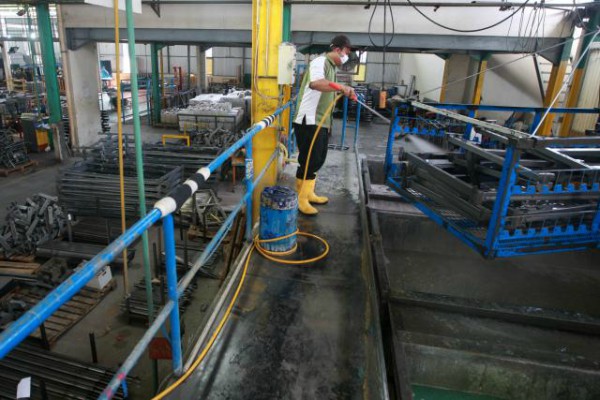  Distributor Mulai Beralih Bangun Industri Alat Kesehatan