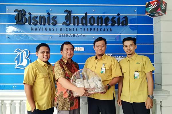  Petrokimia Gresik Turut Rayakan HUT Ke-32 Bisnis Indonesia