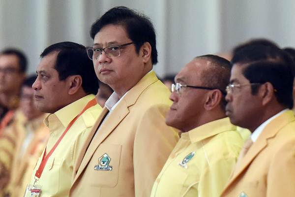  Airlangga Bisa Jabat Ketum Golkar hingga 2022