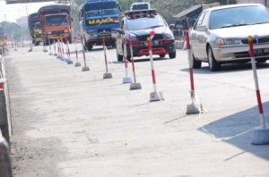  Polresta Cirebon Uji Coba Pemberlakukan One Way di Jalan Cipto Mangunkusumo