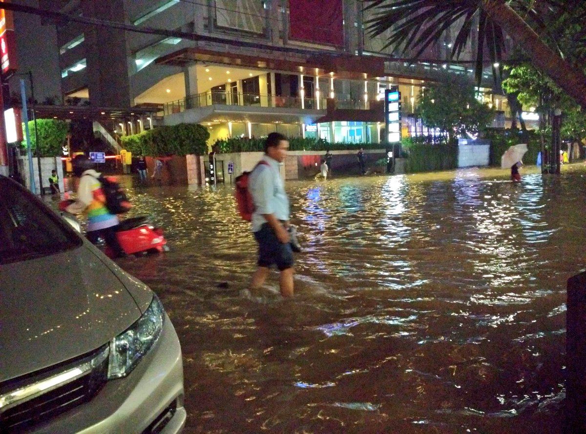  Waspada Puncak Musim Hujan di Jakarta Rawan Banjir