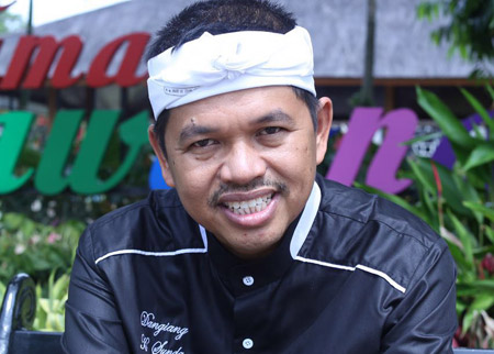  Bupati Purwakarta Jenguk Korban Perahu Tenggelam di Cirata
