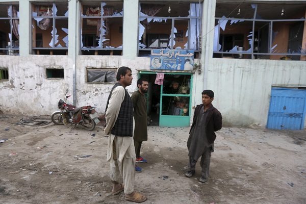  Tiga Orang Tewas Akibat Bom Bunuh Diri di Kabul