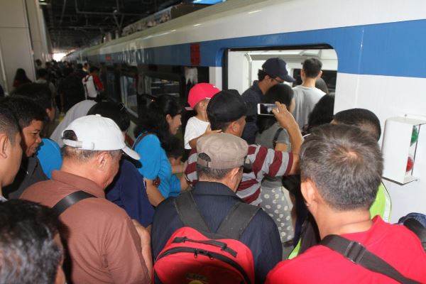  Uji Coba Kereta Bandara Berbayar