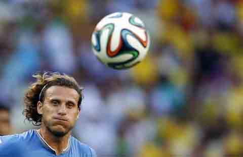  Diego Forlan Berlabuh di Hong Kong