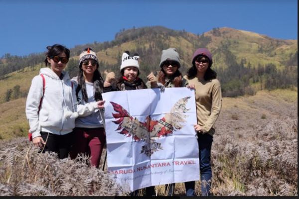  Pasang Foto Gaya di Puncak Gunung, Instagram Datangkan Hoki Buat Pebisnis