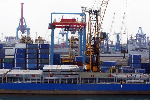  Ada Penyesuaian Operator Alat, Produktivitas R/D di JICT Melambat