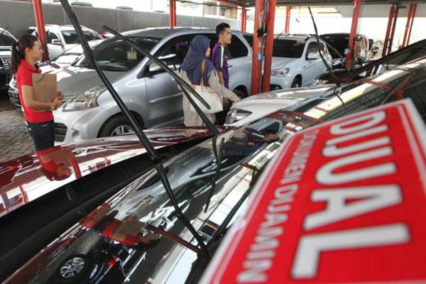  MOBIL BEKAS: Konsumen Butuh Stimulus