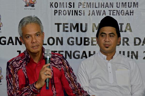  Ganjar Pranowo Jemput Surat Rekomendasi Golkar ke Jakarta