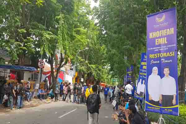  Pilkada Jatim 2018 : Khofifah-Emil Mendaftar ke KPU Jatim