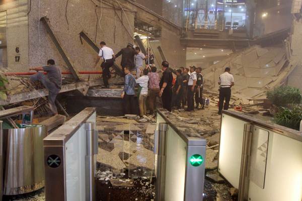  Selasar Gedung BEI Runtuh, PII Lakukan Penyelidikan