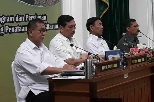  Luhut &amp; Wiranto Pimpin Persiapan Ratas Penanganan Citarum di Gedung Sate