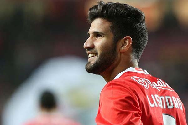  Inter Milan Dapatkan Bek Argentina Lisandro Lopez