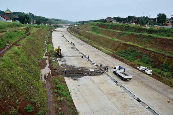  Rampungkan Tol Salatiga-Kartasura, WSKT Kantongi Pinjaman Rp1 Triliun