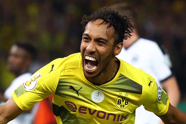  Arsenal dan Madrid Berebut Datangkan Aubameyang dari Dortmund