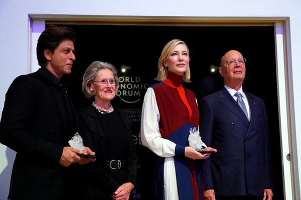  Peduli HAM, Shah Rukh Khan Terima Penghargaan Dari World Economic Forum