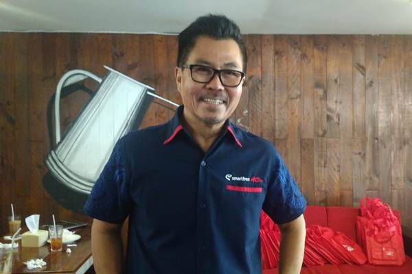  STRATEGI OPERATOR : Smartfren Andalkan Ponsel Murah