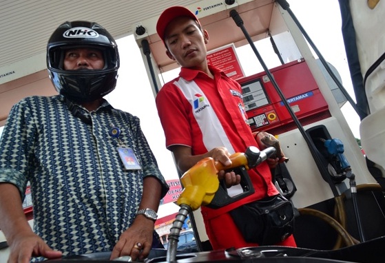  Harga BBM Premium Seharusnya Rp8.925 per Liter