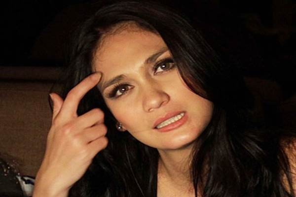  Luna Maya Selfie Bareng Chris Hemsworth dan Roger Federer