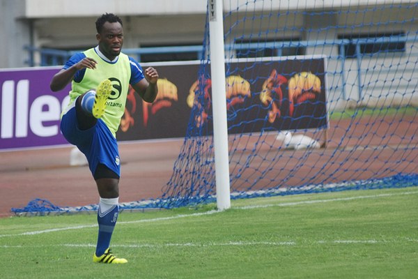  Michael Essien Didepak dari Persib? Ini Penjelasan Asisten Pelatih