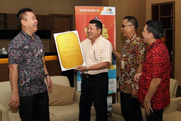 Penyerahan Hadiah Bank Mega