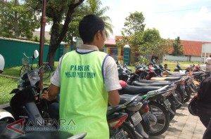  Dishub Kota Cirebon Akan Bina Tukang Parkir Liar di Stadion Bima