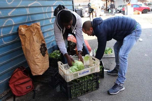  Berbagi Sekaligus Mengurangi Limbah Makanan di Italia