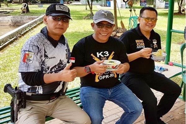  Bambang Soesatyo Doyan Mi Instan