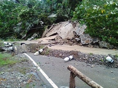  Paweden Longsor, Jalur Banjarnegara-Karangkobar Ditutup Total