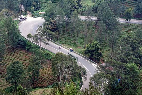  Jalur Wisata Puncak Sepi Akibat Penutupan Jalan