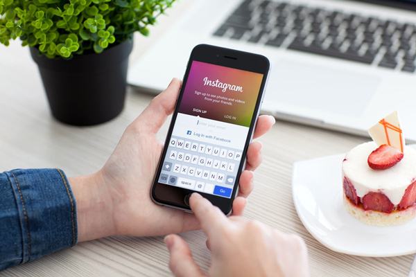  Jika Anda Pecinta Makanan Lezat, 12 Akun Instagram Ini Patut Diikuti