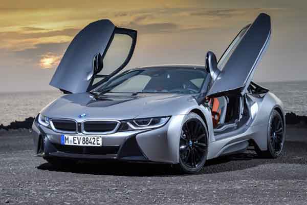  CHICAGO AUTO SHOW 2018: Model Terbaru BMW i8 Memulai Debut