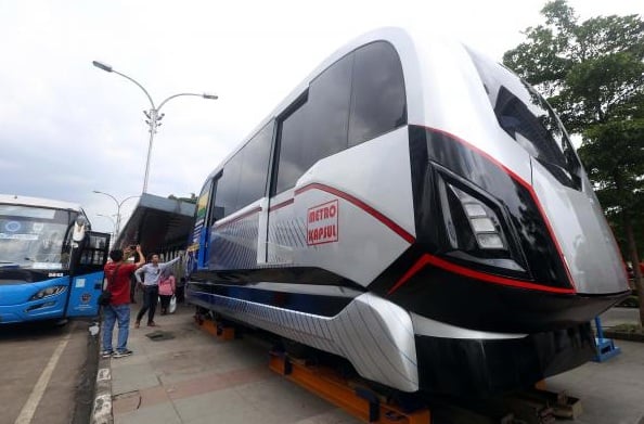  LRT METRO KAPSUL: PT PP Mulai Garap Proyek Ambisius Ridwan Kamil