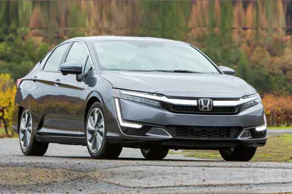  CHICAGO AUTO SHOW 2018: Honda Pamerkan Mobil Listrik Terbaru Clarity