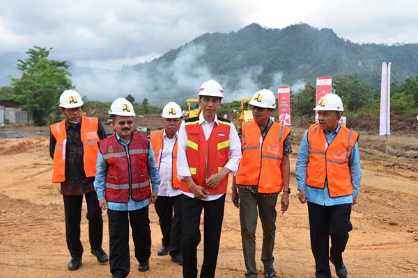  Jalan tol Padang-Bukittinggi-Pekanbaru Rampung 2025