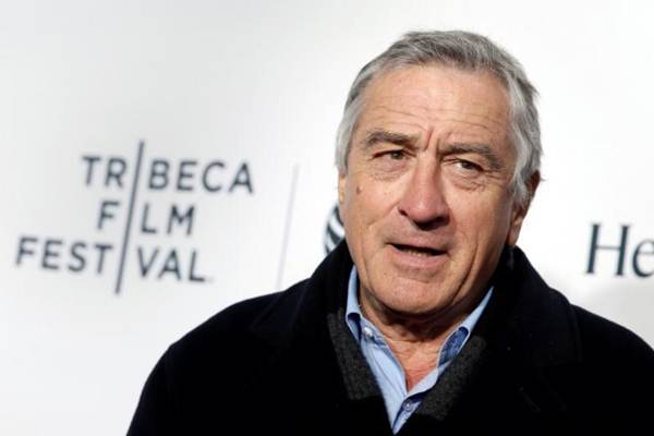  Robert de Niro Puji Uni Emirat Arab   