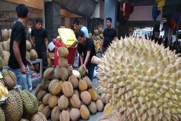  Harga Miring, 18 Jenis Durian Didatangkan ke Kelapa Gading