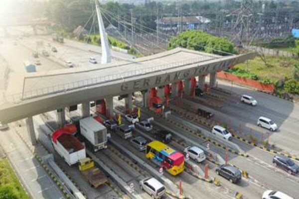  LIBUR IMLEK: Lalin Tol Tangerang-Merak Diprediksi Naik 4,47%