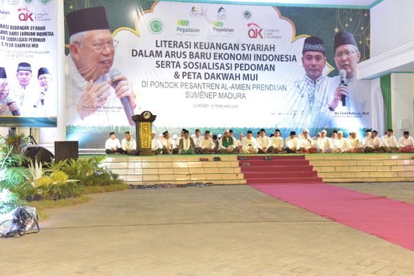  Pegadaian Gandeng OJK dan MUI Gelar Literasi Keuangan Syariah