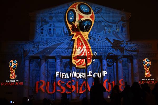  Trofi Piala Dunia Mampir ke Palestina, Ribuan Orang Antre Mau Foto