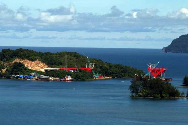  Proyek Jembatan Holtekamp di Papua untuk Sementara Turut Dihentikan