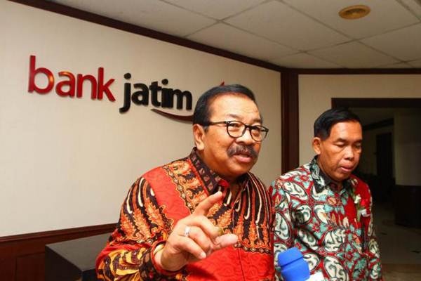  Soekarwo Hadiri RUPS Bank Jatim