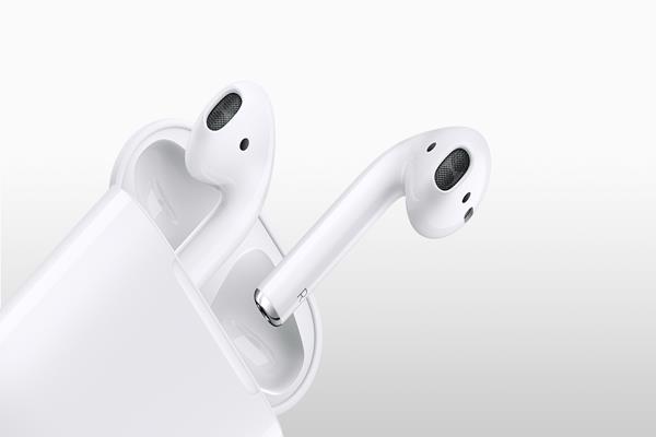  Apple Bakal Tanam Cip dan Hubungkan Airpod dengan Siri