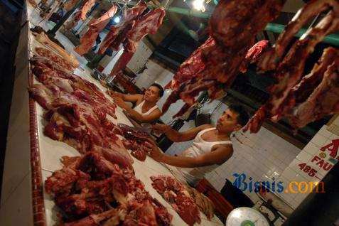  Bulog Buka Tender Asuransi Pengangkutan Daging Kerbau Asal India