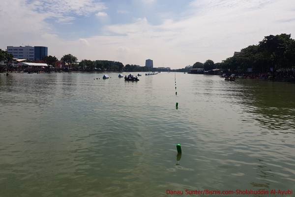  Ikan dan Angsa Akan Hiasi Danau Sunter. Begini Rencana Menteri Susi