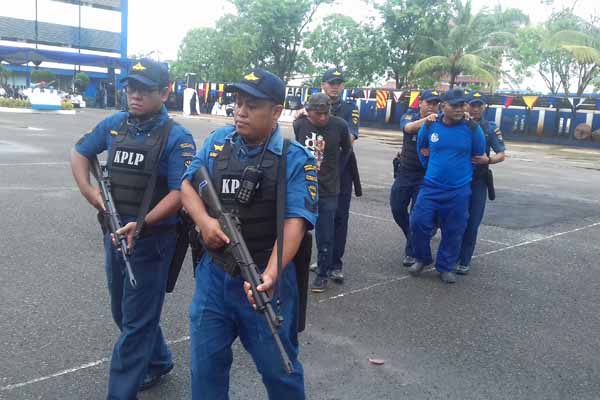  Ultah Ke-30, Kesatuan Penjaga Laut dan Pantai Unjuk Kekuatan