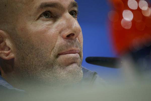  Zidane Kutuk Nasib Buruk Real Madrid