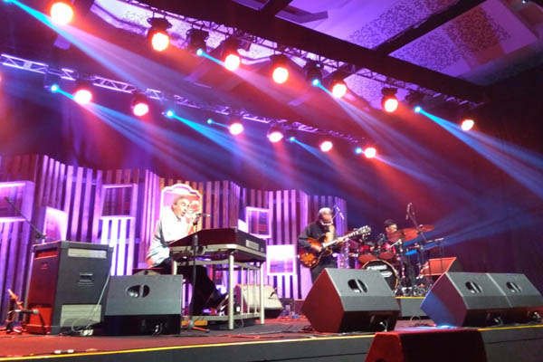  Tony Monaco Lantunkan Lagu untuk Kenang Sang Guru Jimmy Smith