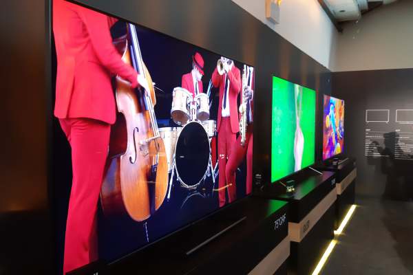  Fitur Terbaru di Samsung QLED TV 2018